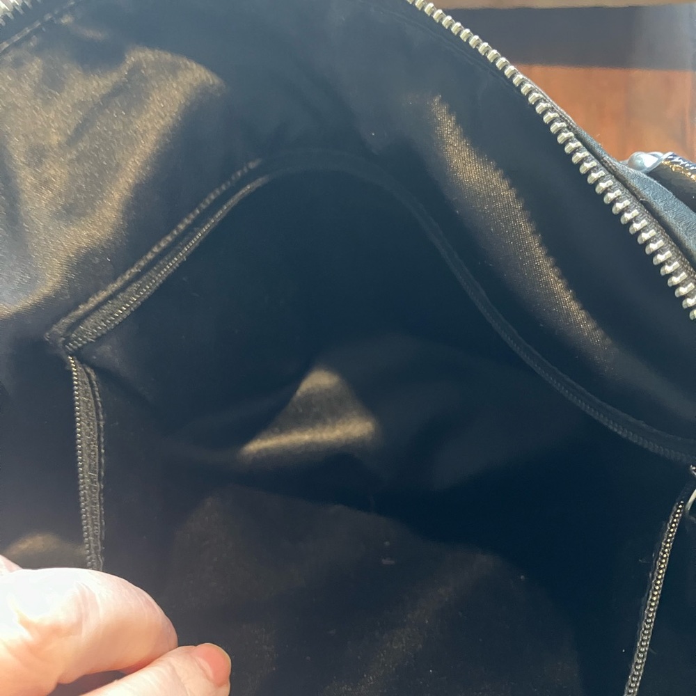 Coach Black poppy signature Shoulder Bag in beautiful used condition! - Picture 4 of 8